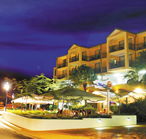 Airlie Beach Hotel - Tourism Caloundra