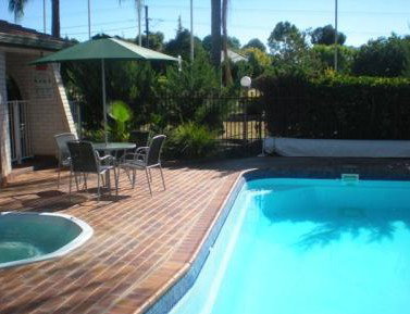 Tamworth Motor Inn - Tourism Caloundra 0