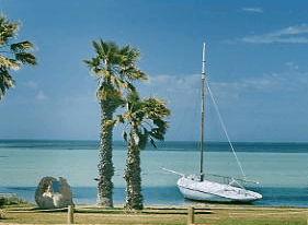 Denham Villas - Tourism Caloundra 4