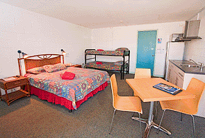 Sea Breeze Resort - Tourism Caloundra 3