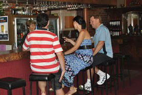 Castle Motor Lodge - Tourism Caloundra 0
