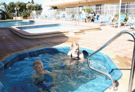 Bahia Beachfront Apartments - Tourism Caloundra 0
