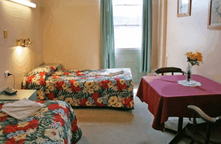 Royal Centrepoint Motel - Tourism Caloundra