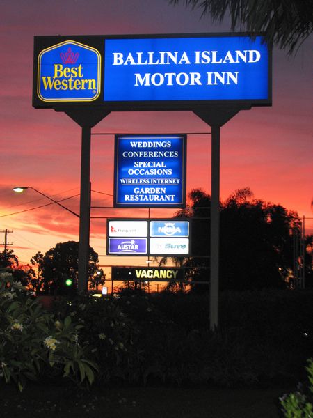 Ballina Island Motor Inn - Tourism Caloundra 1