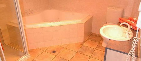 Sunraysia Resort - Tourism Caloundra 4