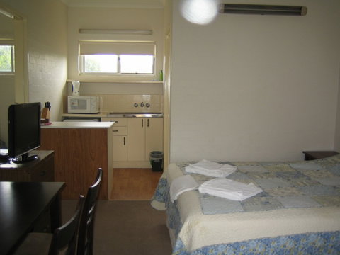 The Coasters Motel - Tourism Caloundra 4
