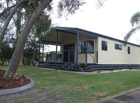 Happy Wanderer Village Caravan Park - Tourism Caloundra 0