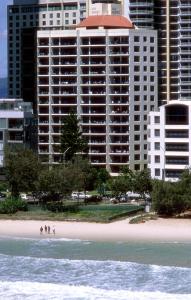 Surf Regency Apartments - Tourism Caloundra 3