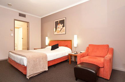 O'Connell Inn - Tourism Caloundra 2