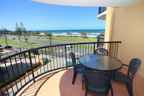 Ocean Boulevard - Tourism Caloundra 2