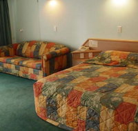Runaway Bay Motor Inn - Tourism Caloundra
