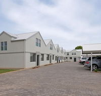 Hello Adelaide Motel  Apartments - Tourism Caloundra
