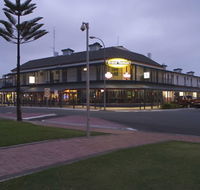Grand Tasman Hotel - Tourism Caloundra