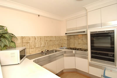 Biarritz Apartments - Tourism Caloundra 2