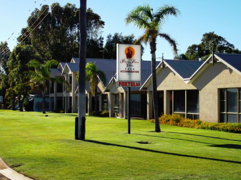 Pelican Shore Villas - Tourism Caloundra 2