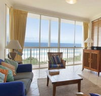 Whale Watch Ocean Beach Resort - Tourism Caloundra
