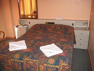Great Northern Hotel - Tourism Caloundra 1