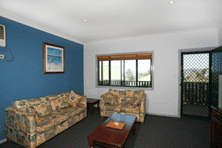 Colonial Ridge Resort - Tourism Caloundra 3