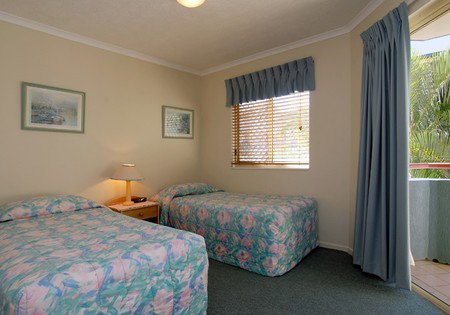 Kings Way Apartments - Tourism Caloundra 3