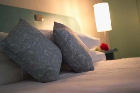 International Motor Inn - Tourism Caloundra 2