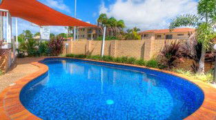 Limassol Motel - Tourism Caloundra 1