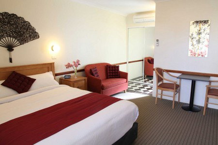 3 Explorers Motel - Tourism Caloundra 3