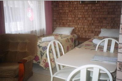 Buccaneer Motel - Tourism Caloundra 2