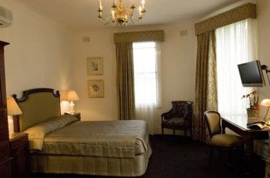 The Royal Exhibition Hotel - Tourism Caloundra 4