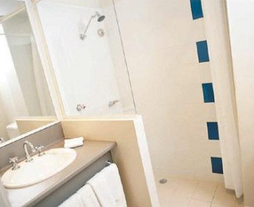 Travelodge Hotel Sydney - Tourism Caloundra 0