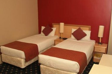 Hotel Coronation - Tourism Caloundra 3
