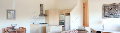 Peregian Court Resort - Tourism Caloundra 2