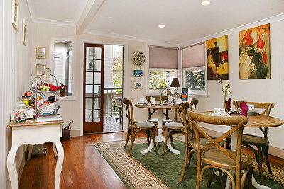 Fern Cottage Bed And Breakfast - Tourism Caloundra 1