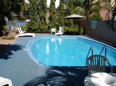 Poinciana Inn - Tourism Caloundra 2