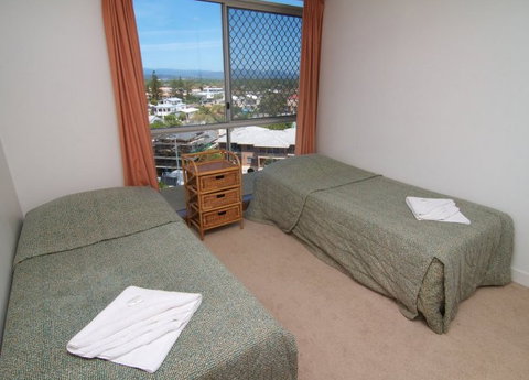 Foreshore Apartments, Mermaid Beach - Tourism Caloundra 5