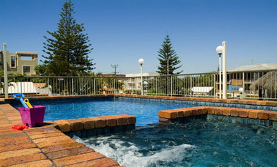 Foreshore Apartments, Mermaid Beach - Tourism Caloundra 7