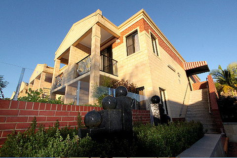 Country Comfort Inter City Perth Hotel & Apartments - Tourism Caloundra 3