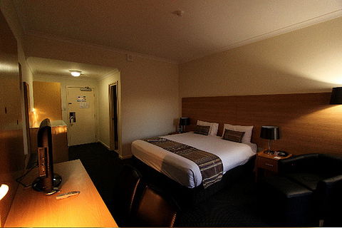 Country Comfort Inter City Perth Hotel & Apartments - Tourism Caloundra 4