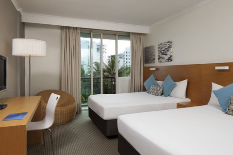 Novotel Cairns Oasis Resort - Tourism Caloundra 10