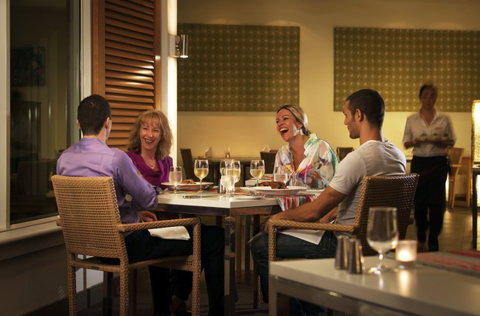 Novotel Cairns Oasis Resort - Tourism Caloundra 11