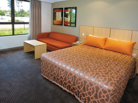 Travelodge Garden City - Tourism Caloundra 1