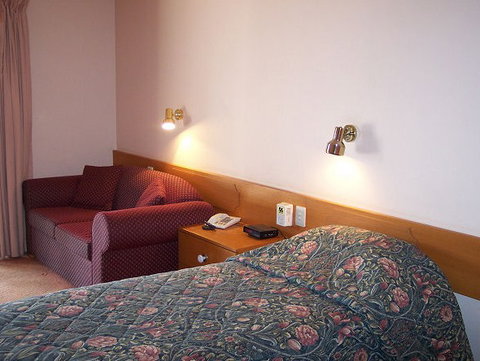 Philadelphia Motor Inn - Tourism Caloundra 1