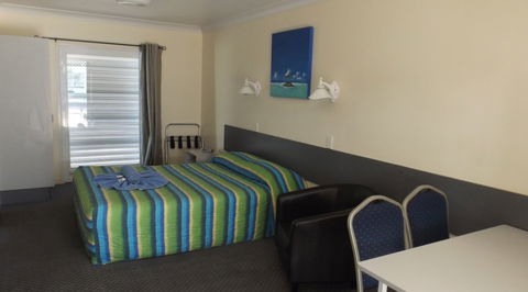 Central Point Motel - Tourism Caloundra 1