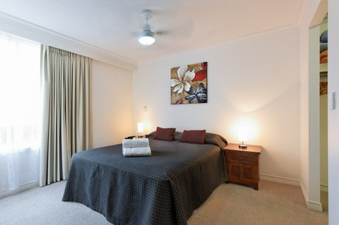 La Grande Apartments Broadbeach - Tourism Caloundra 1