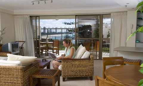 Gemini Court Holiday Apartments - Tourism Caloundra 2