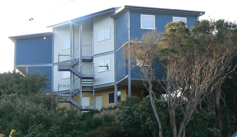 Sandy Point Beach Escape - Tourism Caloundra 0