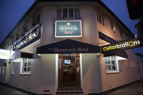 Shamrock Hotel - Tourism Caloundra 0
