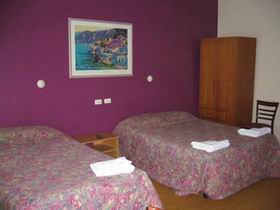 Clare Hotel - Tourism Caloundra 0