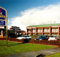 Taylors Lakes Hotel - Tourism Caloundra