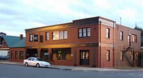 Kentish Hotel - Tourism Caloundra 0