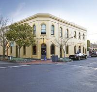 College Lawn Hotel - Tourism Caloundra